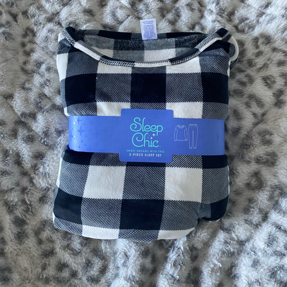 Sleep Chic Black Plaid Pajamas Set L